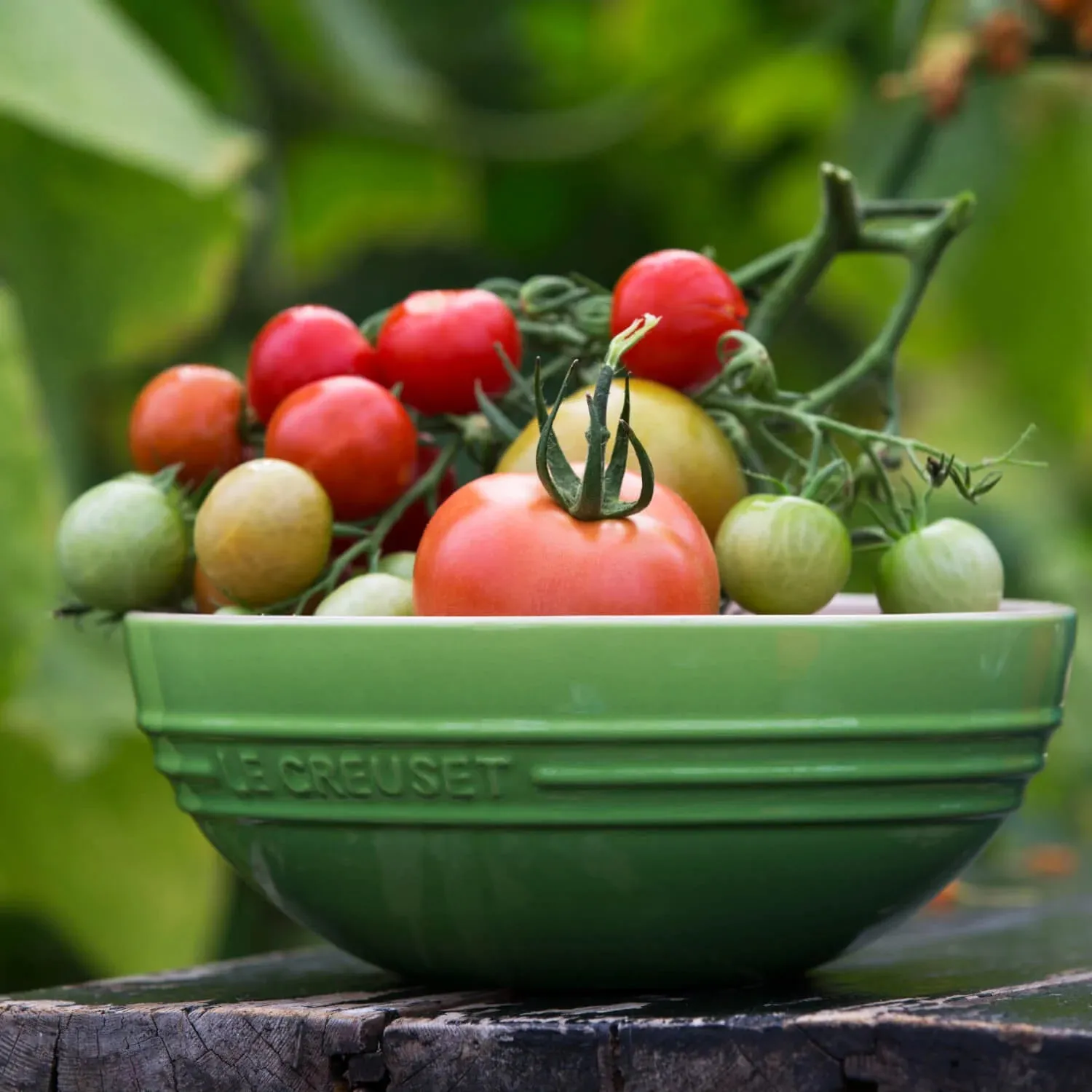 Le Creuset Stoneware Medium Serving Bowl 24cm Bamboo