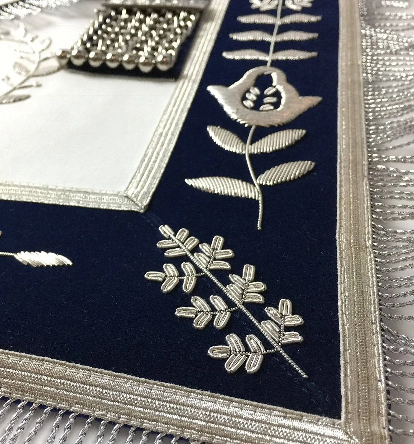 Past Master Blue Lodge Apron - White & Navy Blue Velvet