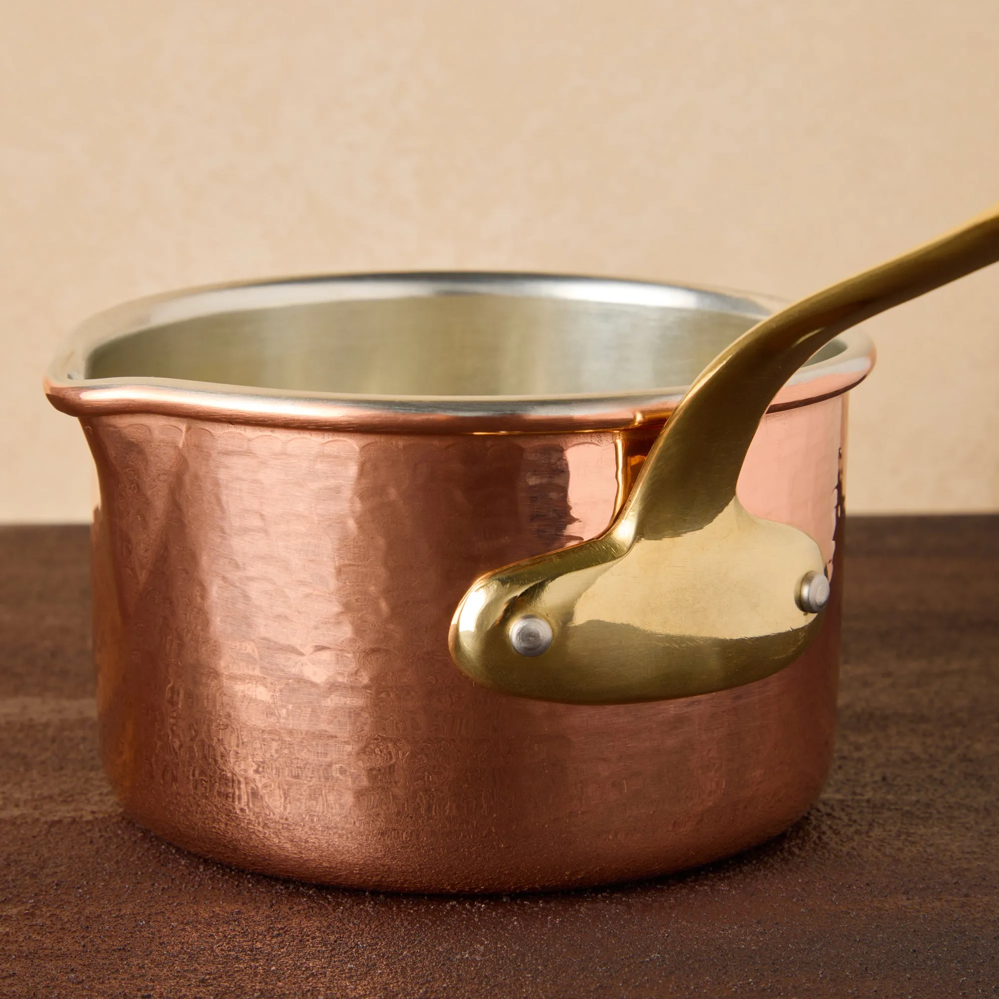 Saucepan with spout - 1qt